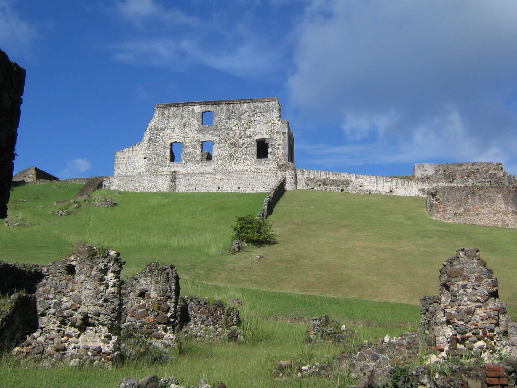 Presqu'île de la Caravelle — Château Dubuc